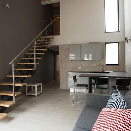 Typical House Faro Downtown Private Entrance Villa Bagian luar foto
